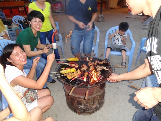 2012年9月7號(hào)的集體到山水田園看表演和燒烤活動(dòng) 2012年9月7號(hào)的集體到山水田園看表演和燒烤活動(dòng)