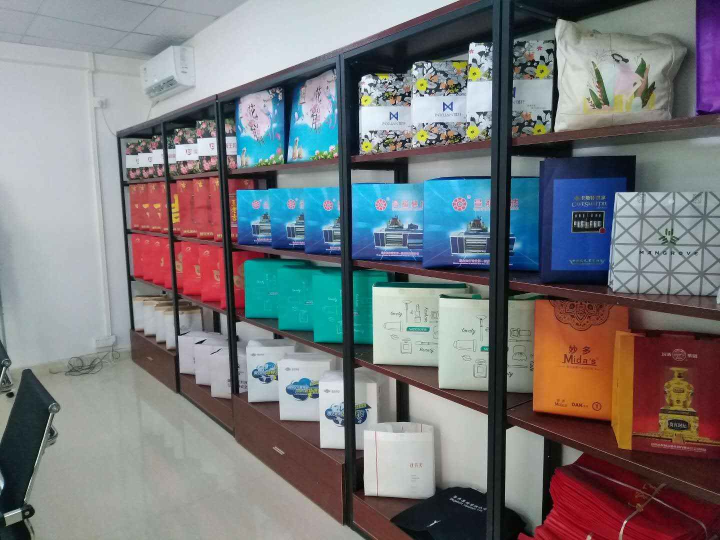 無紡布手提袋展架 無紡布手提袋展架